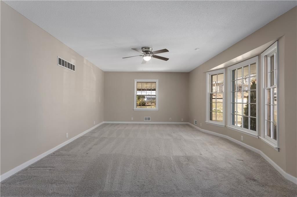 9807 Jewell Court — photo 4