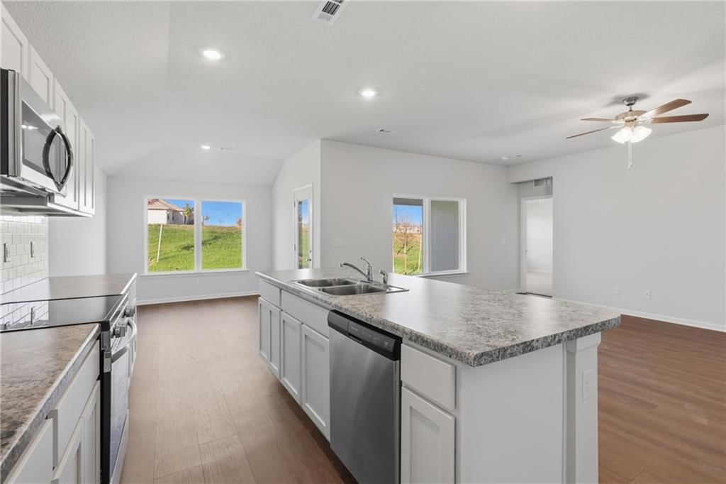 20239 W 195th Street — photo 5