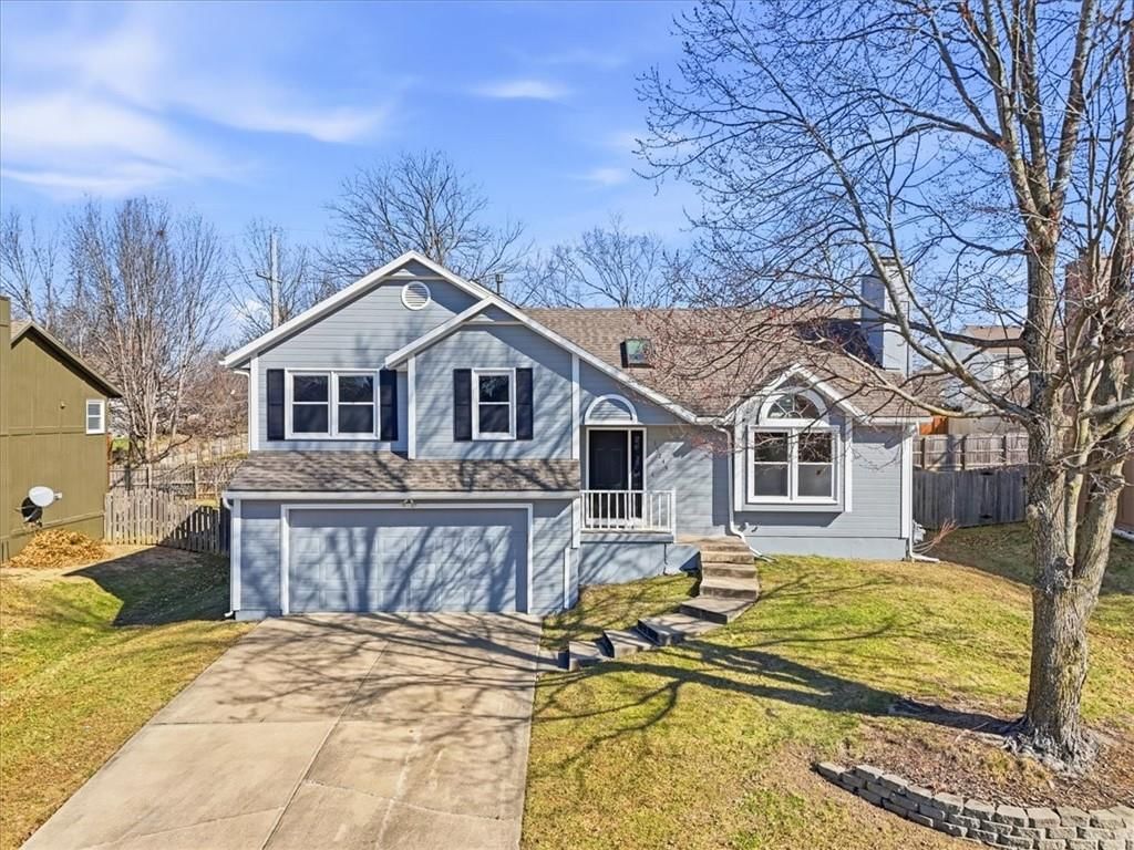 15749 Horton Street — photo 2