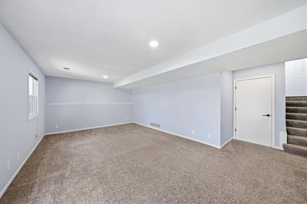 15749 Horton Street — photo 27