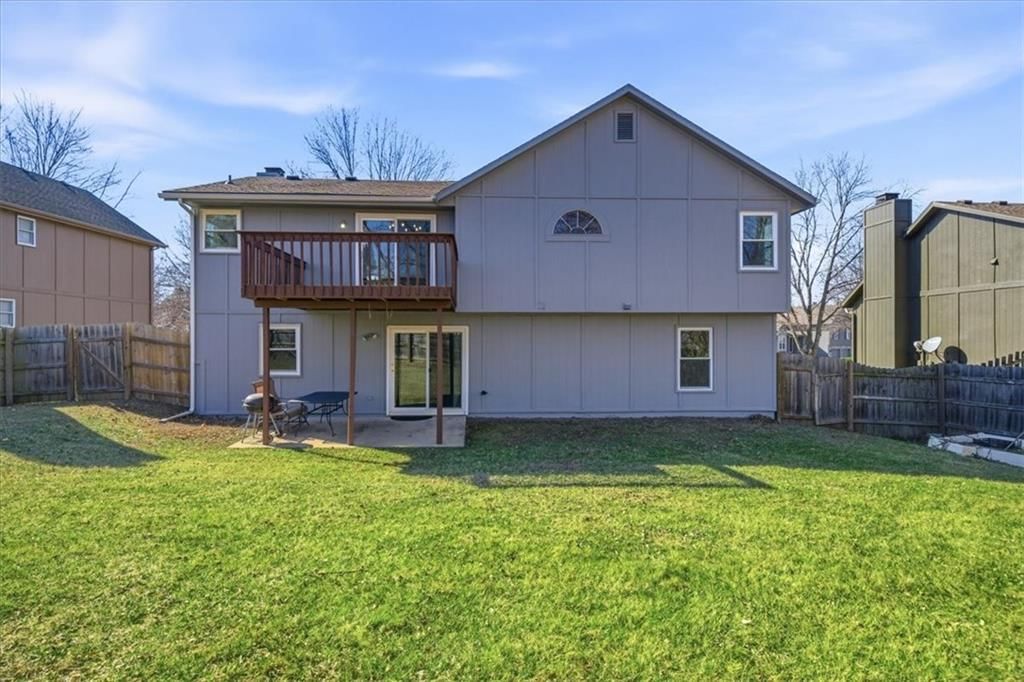 15749 Horton Street — photo 33