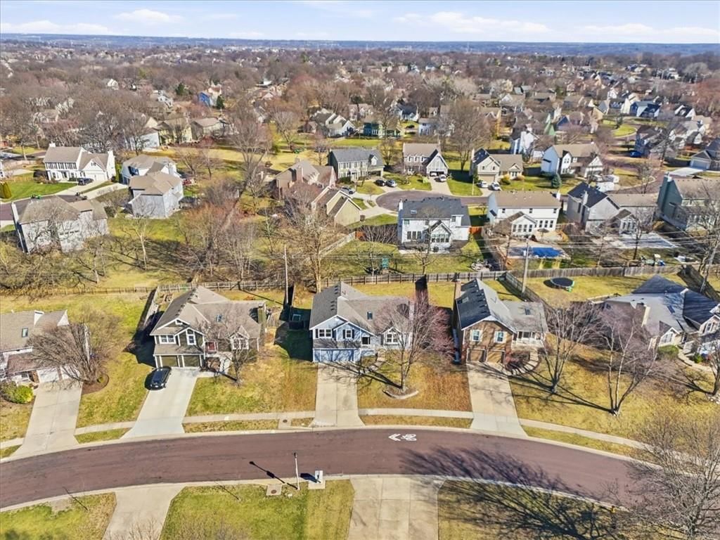 15749 Horton Street — photo 36