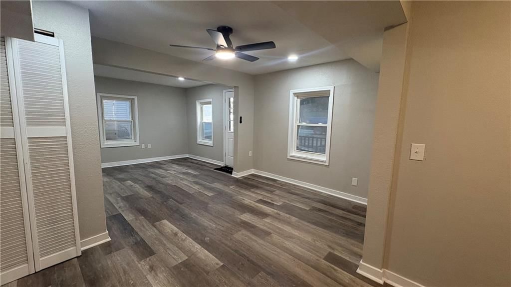 539 E MILL Street — photo 9