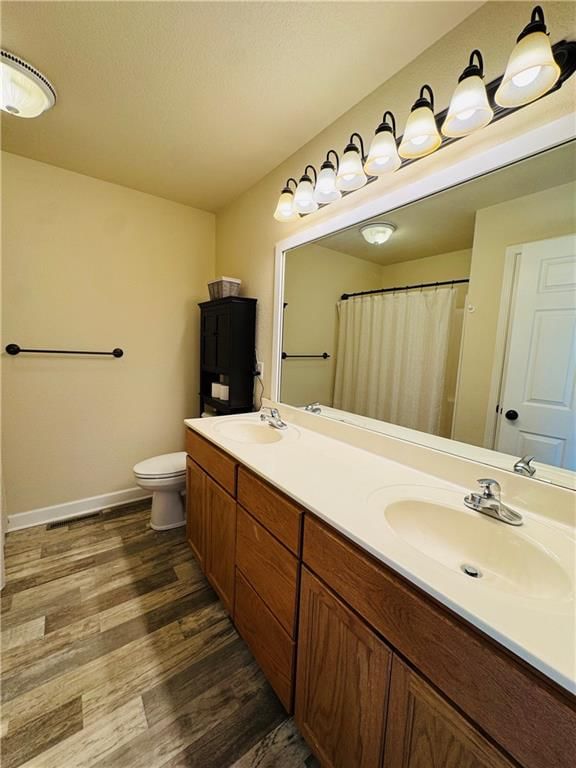 1160 ANDREW Drive — photo 13