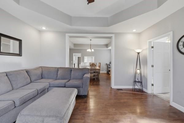 206 E 13th Street — photo 5