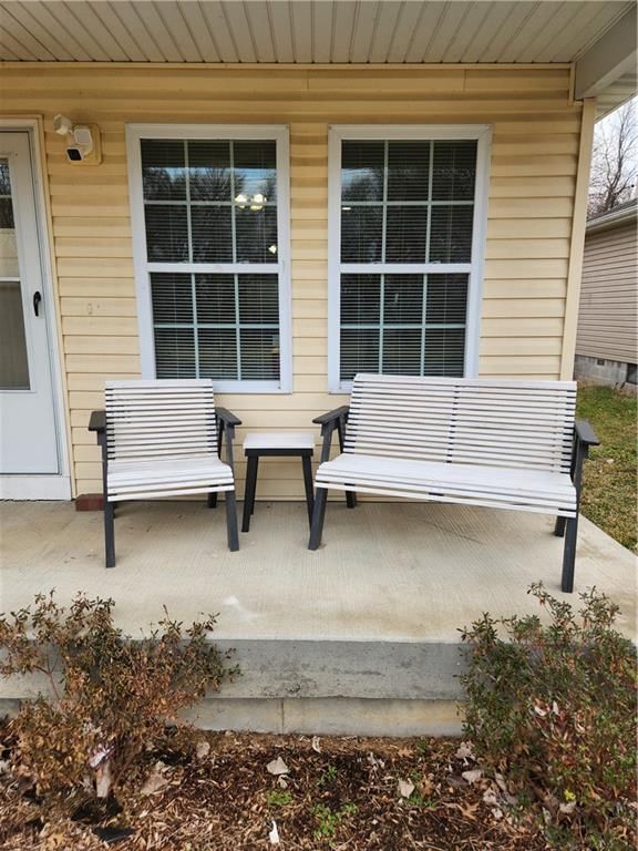 1018 E 16th Street — photo 4