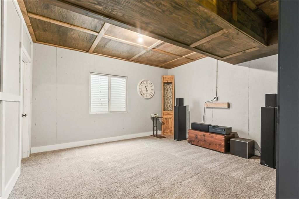 801 NW Hickory Ridge Drive — photo 22