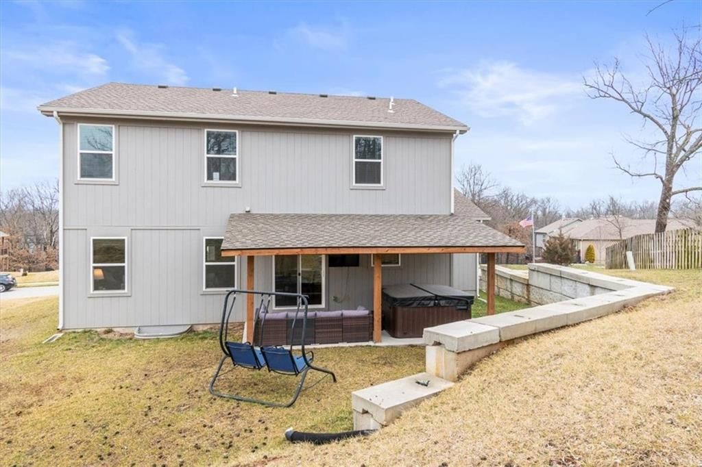 801 NW Hickory Ridge Drive — photo 27