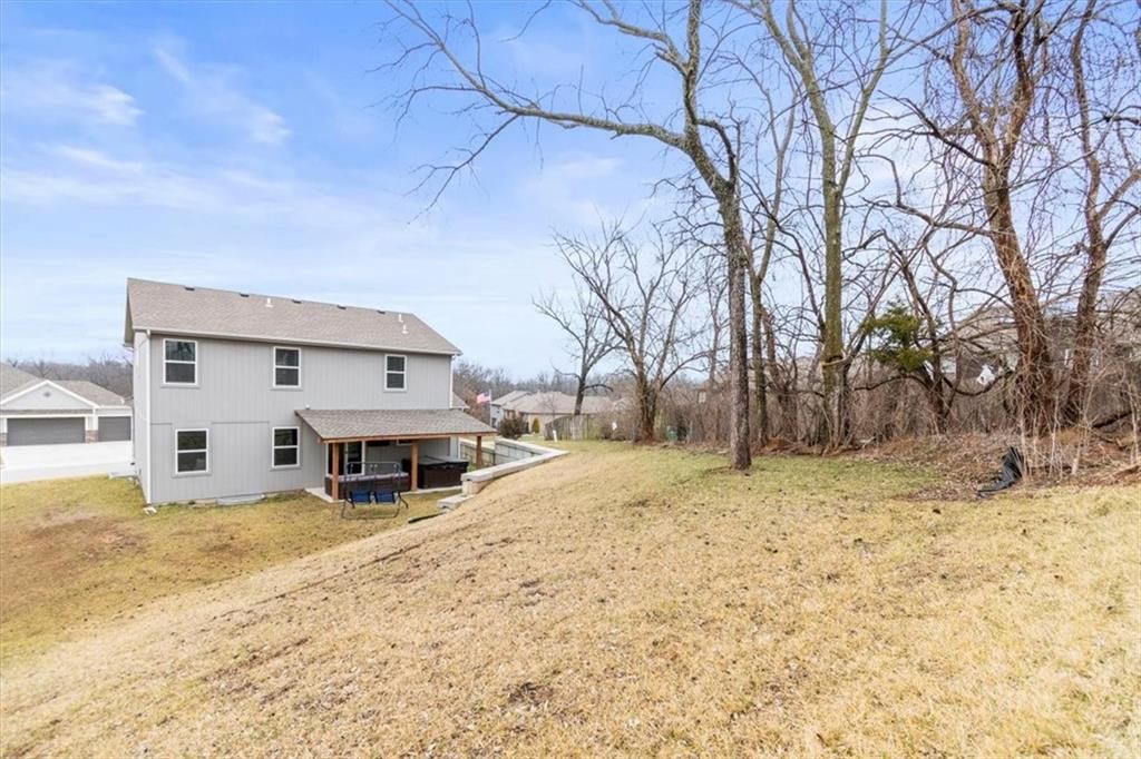 801 NW Hickory Ridge Drive — photo 28