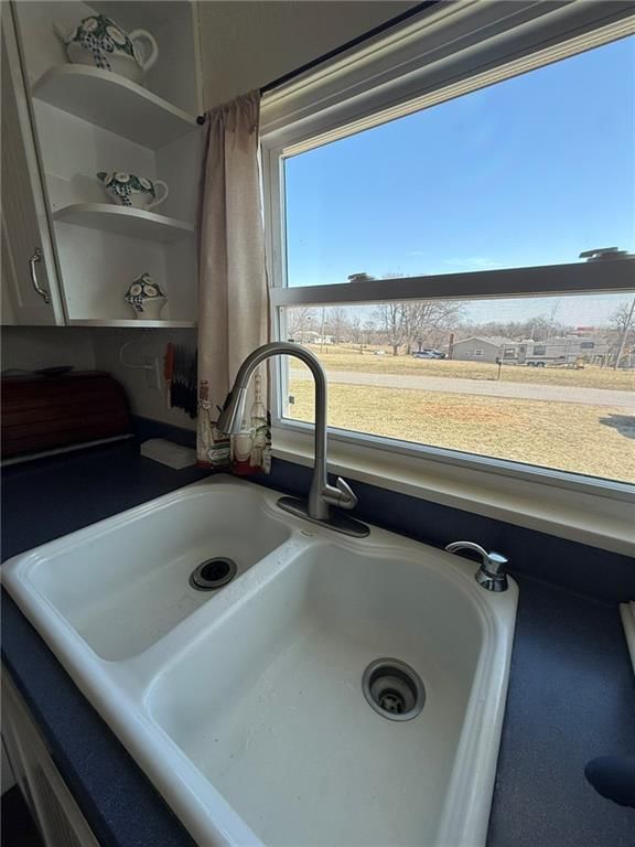 1302 Green Drive — photo 13