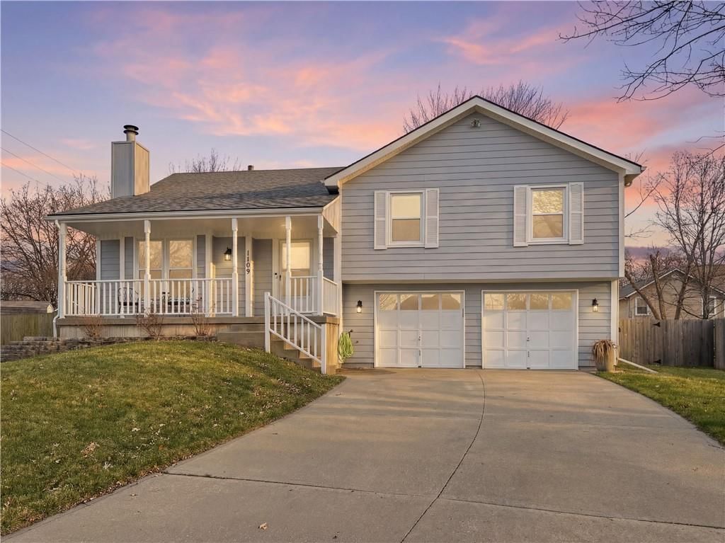 1109 N Annie Street — photo 2