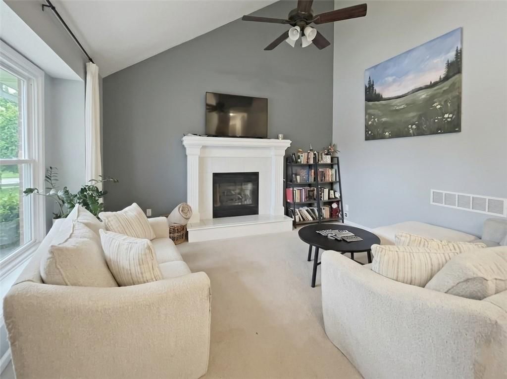 1109 N Annie Street — photo 3