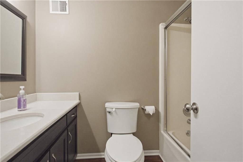 1109 N Annie Street — photo 11