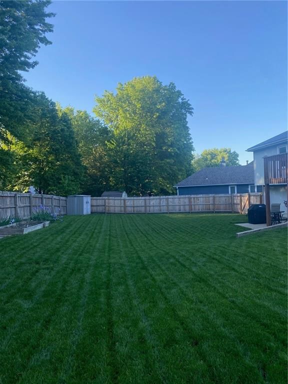 1109 N Annie Street — photo 29