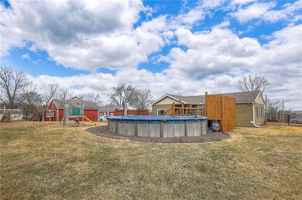 8409 E 47th Terrace — photo 32