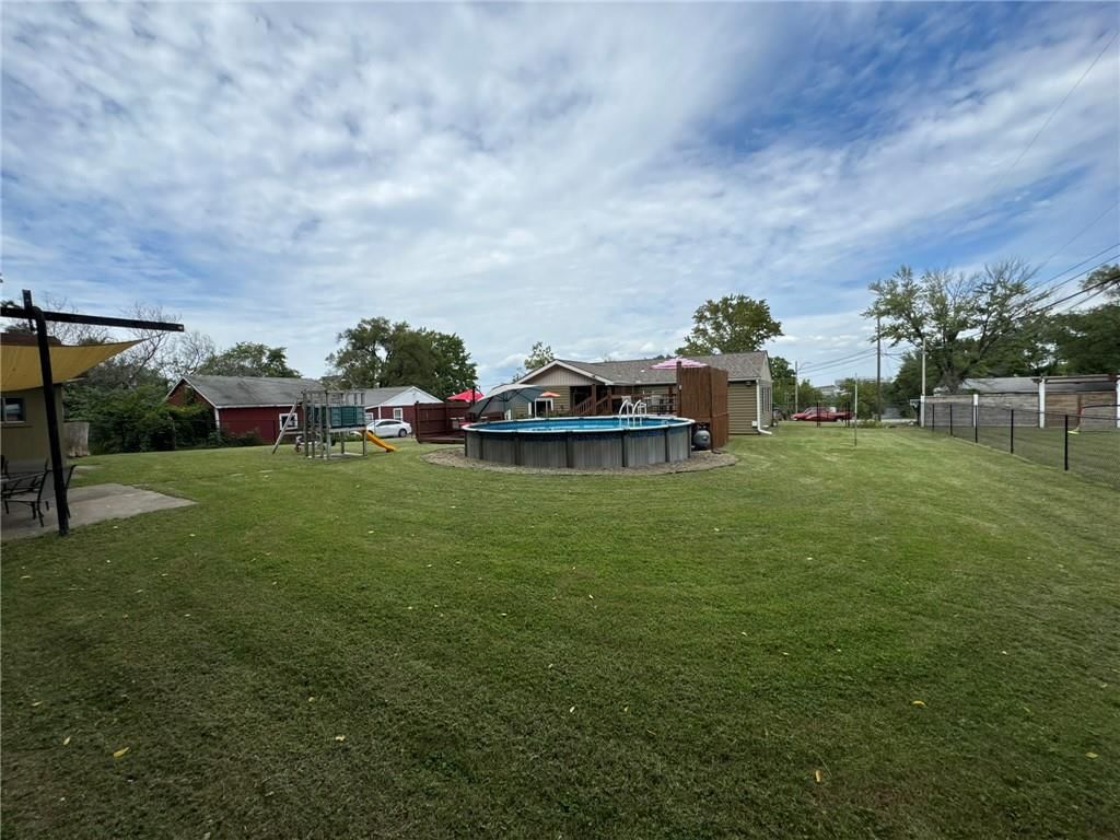 8409 E 47th Terrace — photo 44