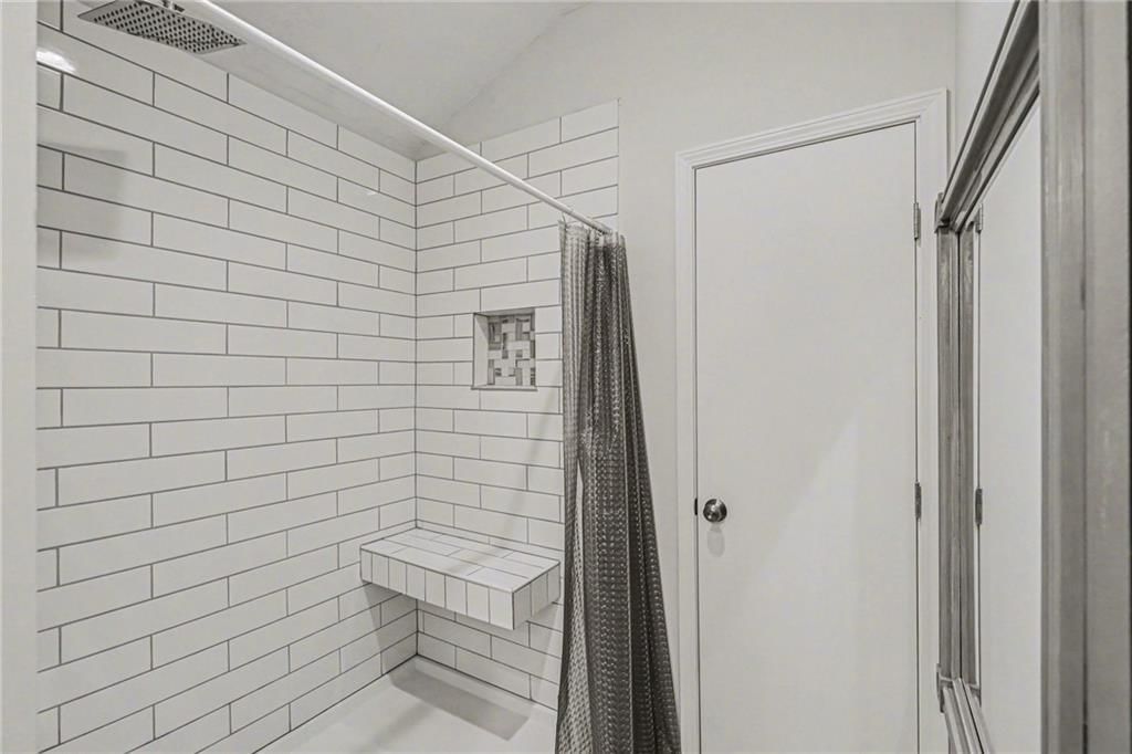 77 R Street — photo 14
