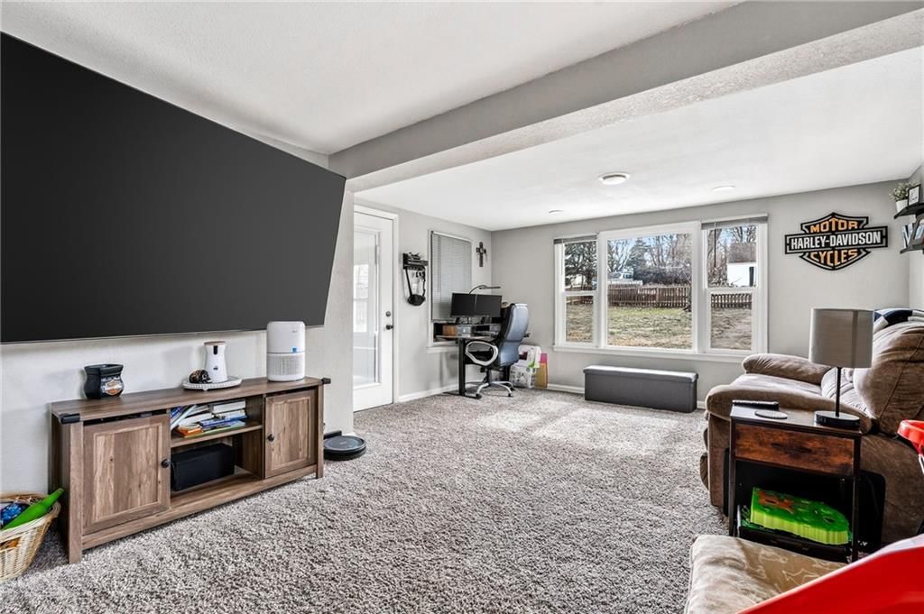 10402 E Kentucky Road, Independence, MO