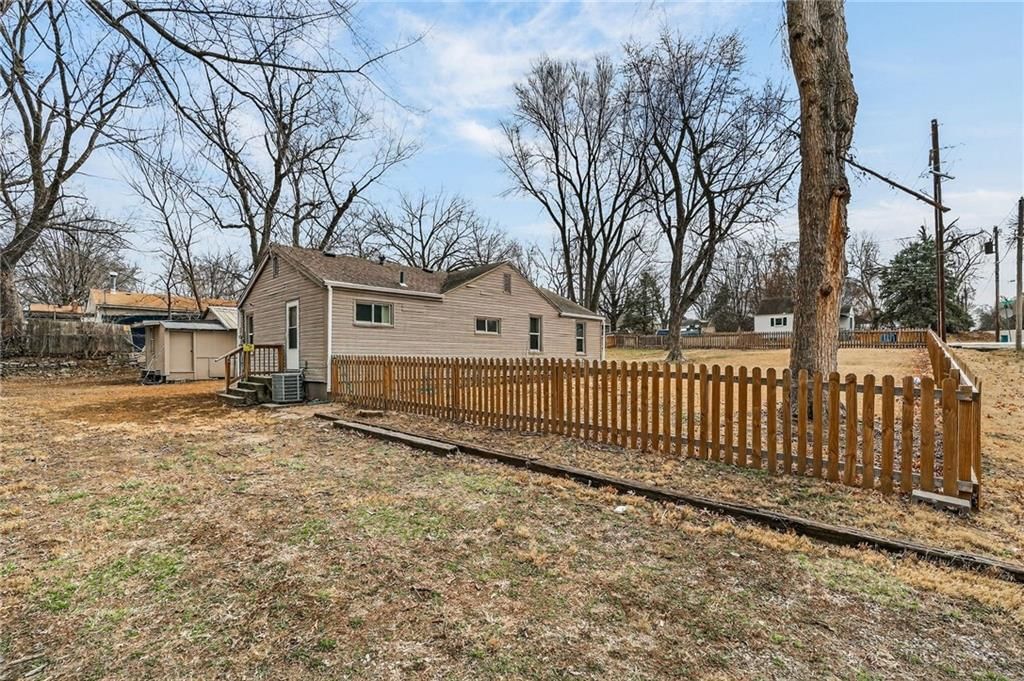 10402 E Kentucky Road — photo 8