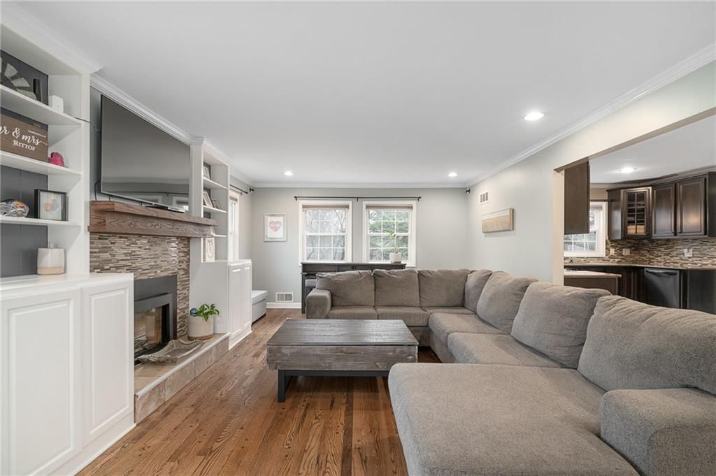 9501 Riggs Street — photo 3