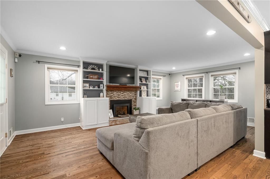 9501 Riggs Street — photo 11