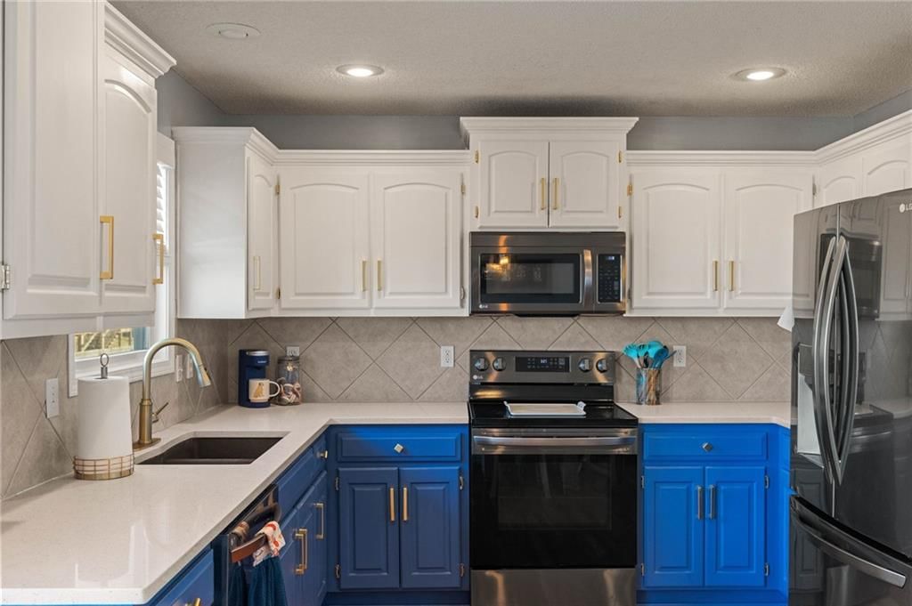 2109 NW Sweetgum Court — photo 16