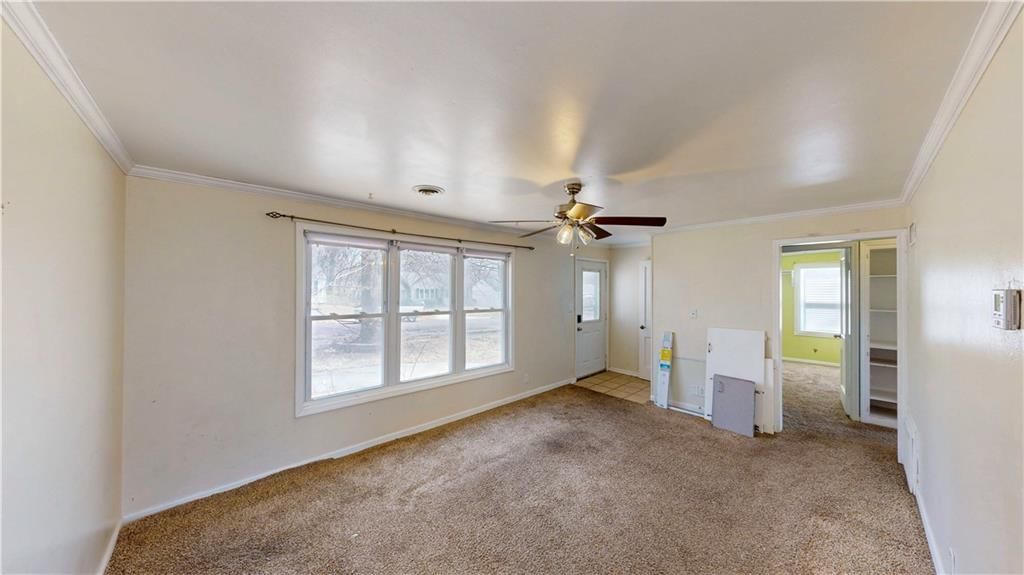 7712 Robinson Street — photo 7