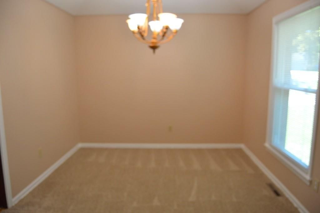 1127 Queens Place Street — photo 5