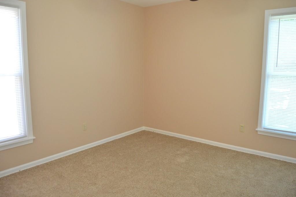 1127 Queens Place Street — photo 18
