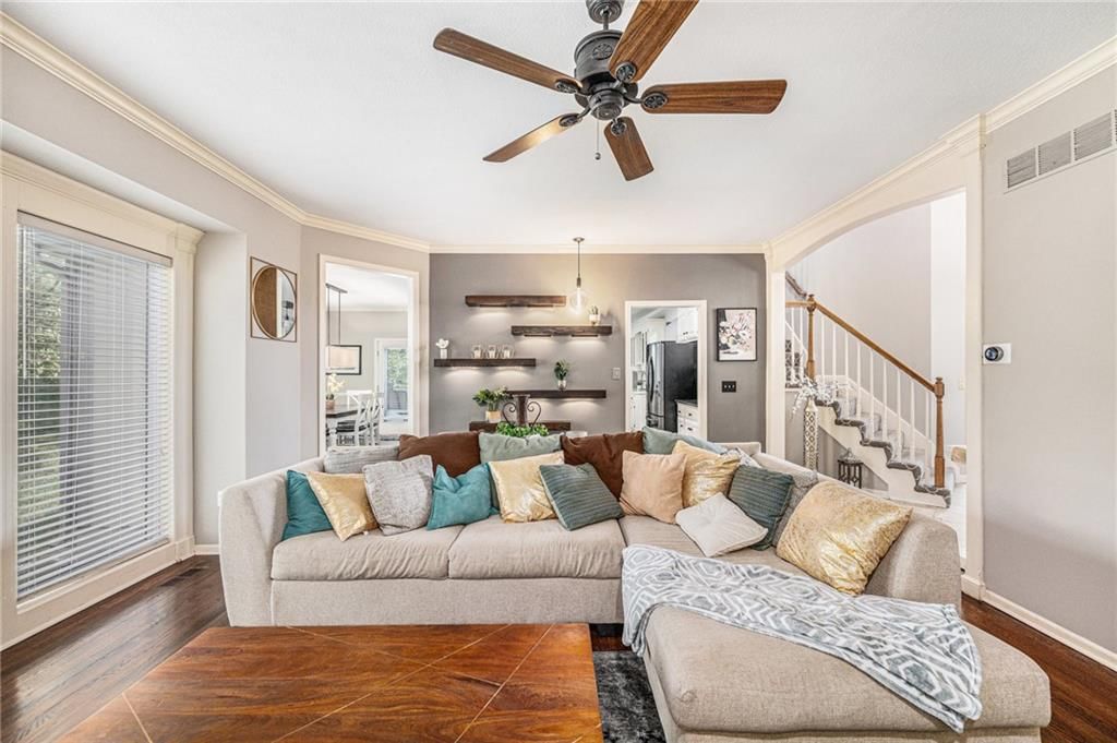 7325 OAKVIEW Street — photo 10