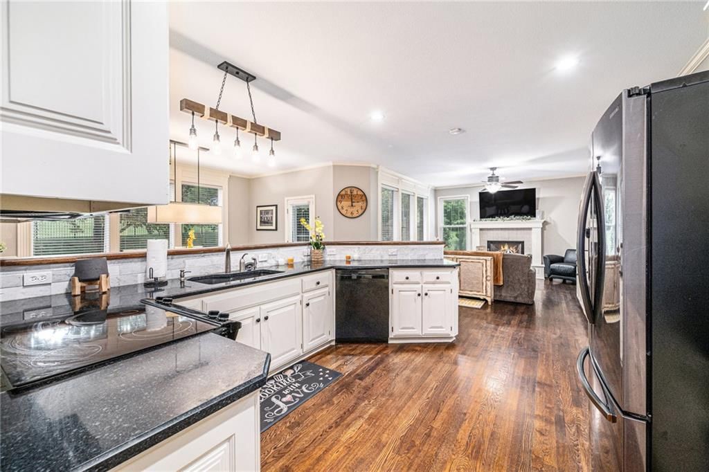 7325 OAKVIEW Street — photo 15