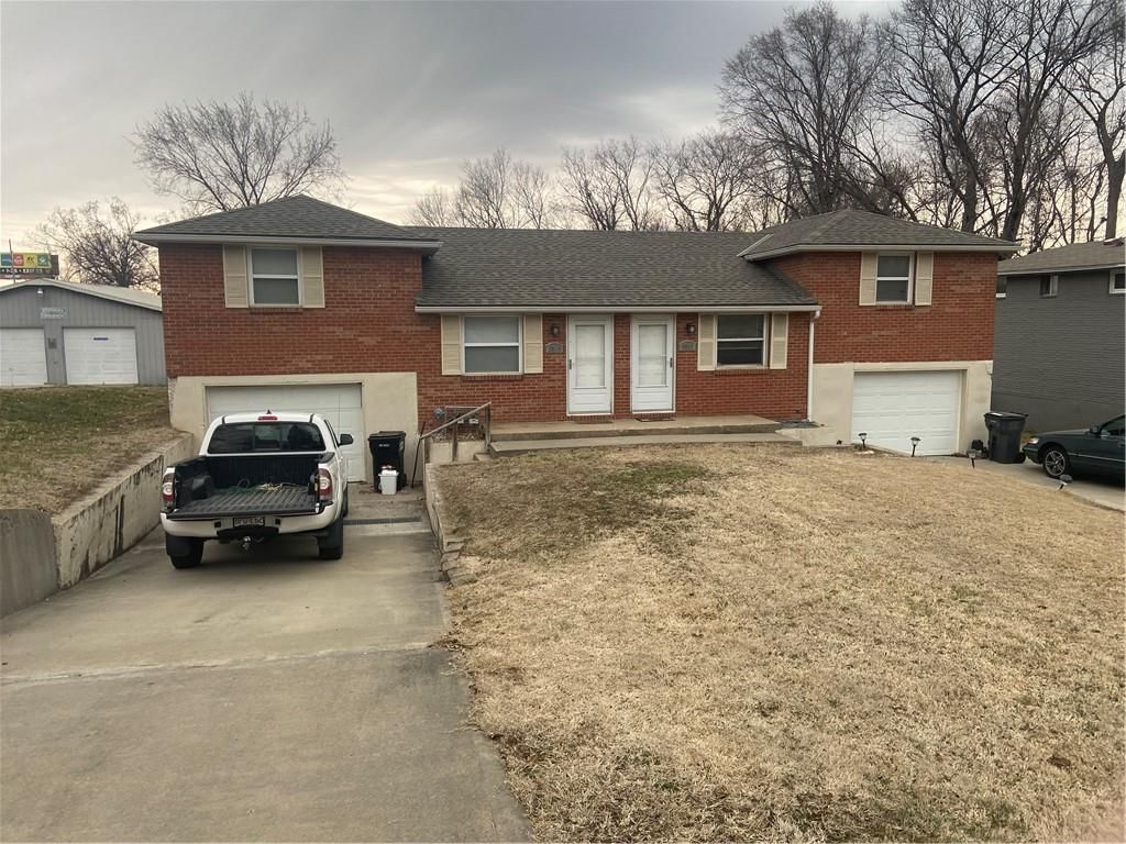 9010-9012 Catherine Road — photo 1