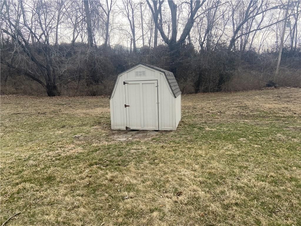 9010-9012 Catherine Road — photo 3