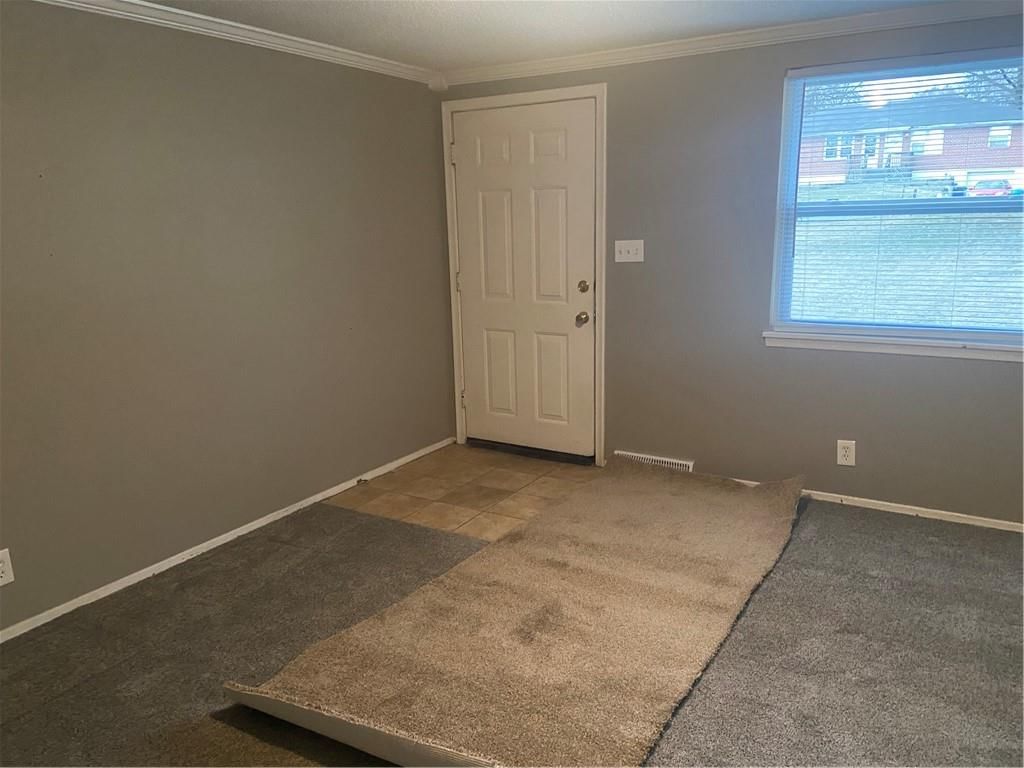 9010-9012 Catherine Road — photo 6
