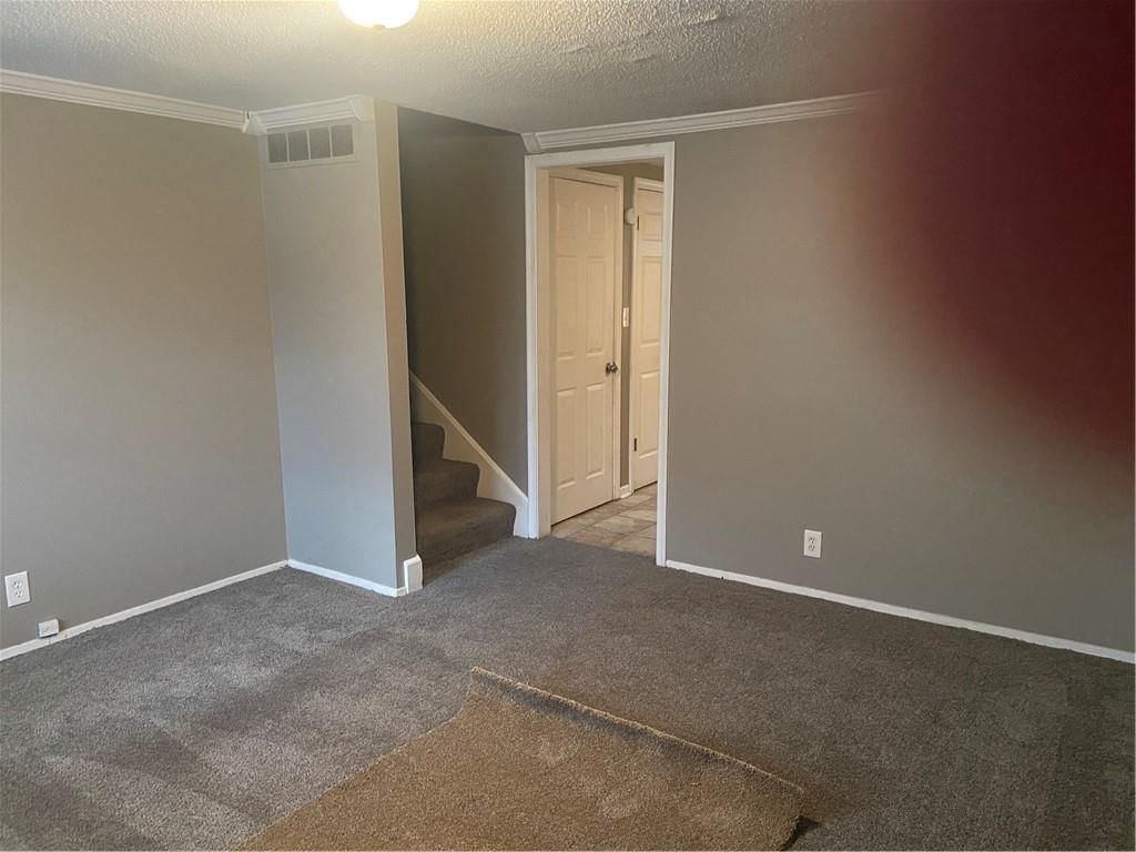 9010-9012 Catherine Road — photo 7