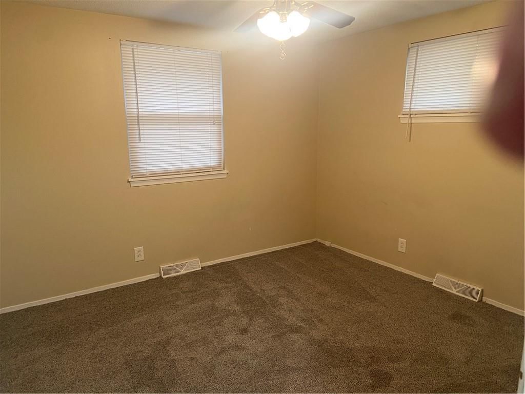9010-9012 Catherine Road — photo 8