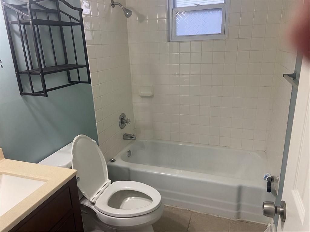 9010-9012 Catherine Road — photo 10