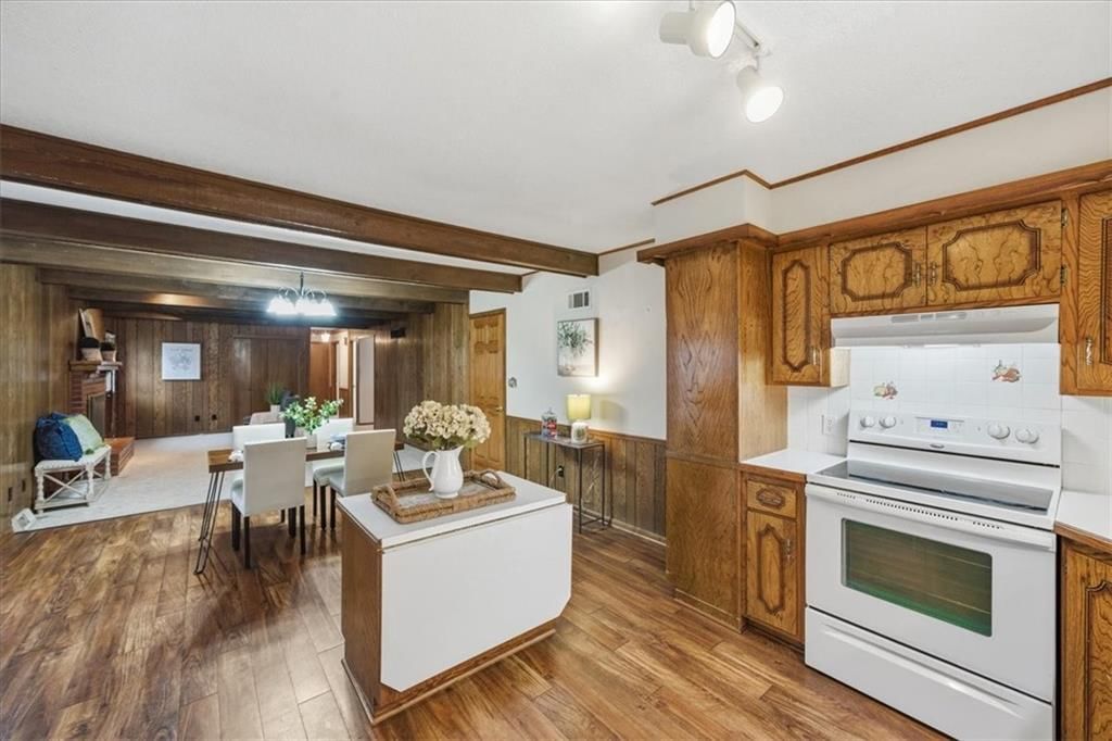 5628 Earnshaw Street — photo 13
