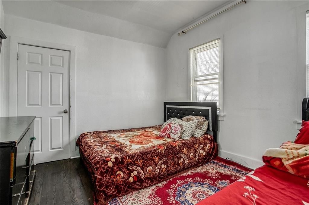 3223 Roberts Street — photo 16