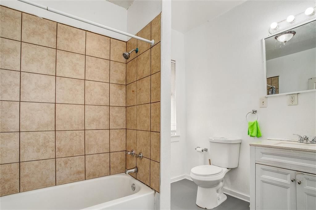 3223 Roberts Street — photo 19