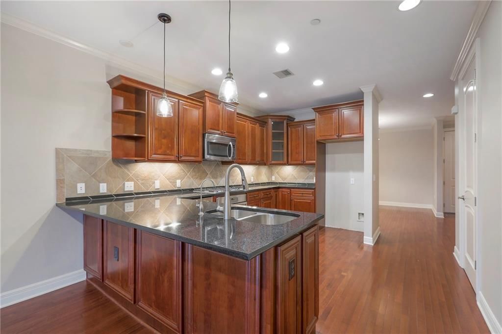 10531 Mission Road Unit #207 Road — photo 11