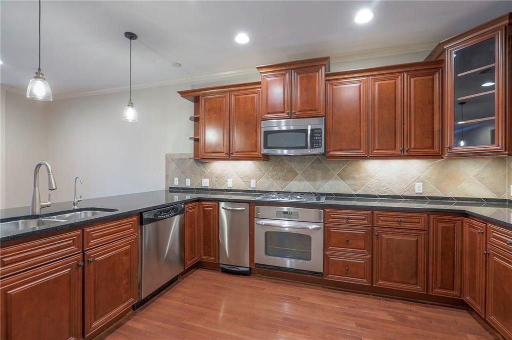 10531 Mission Road Unit #207 Road — photo 13