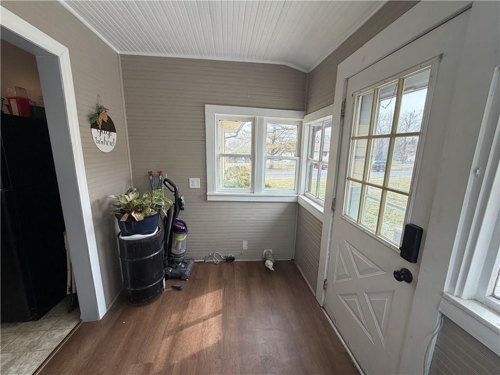 611 N Chestnut Street — photo 9
