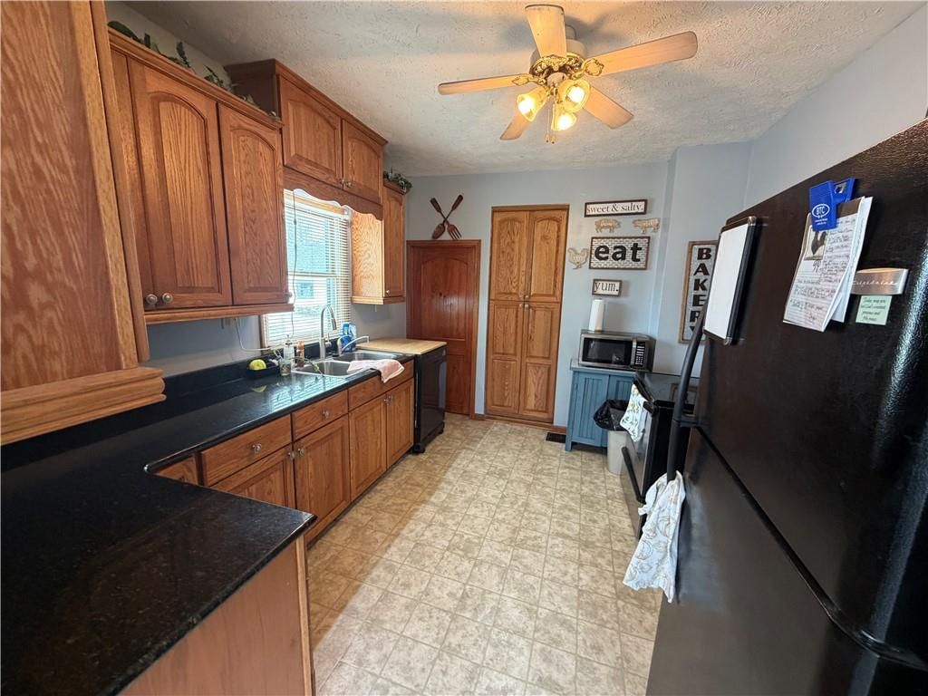 611 N Chestnut Street — photo 13