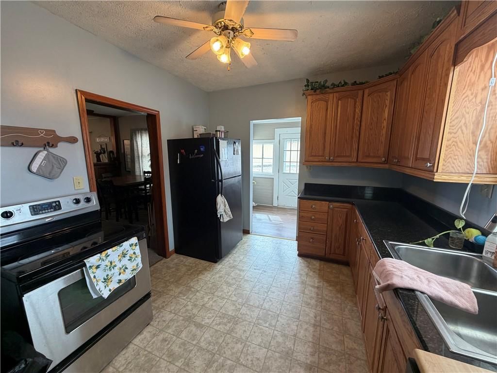 611 N Chestnut Street — photo 14