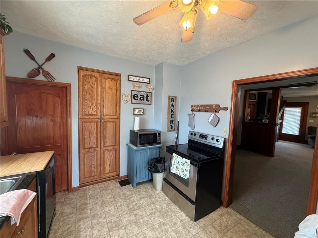611 N Chestnut Street — photo 15