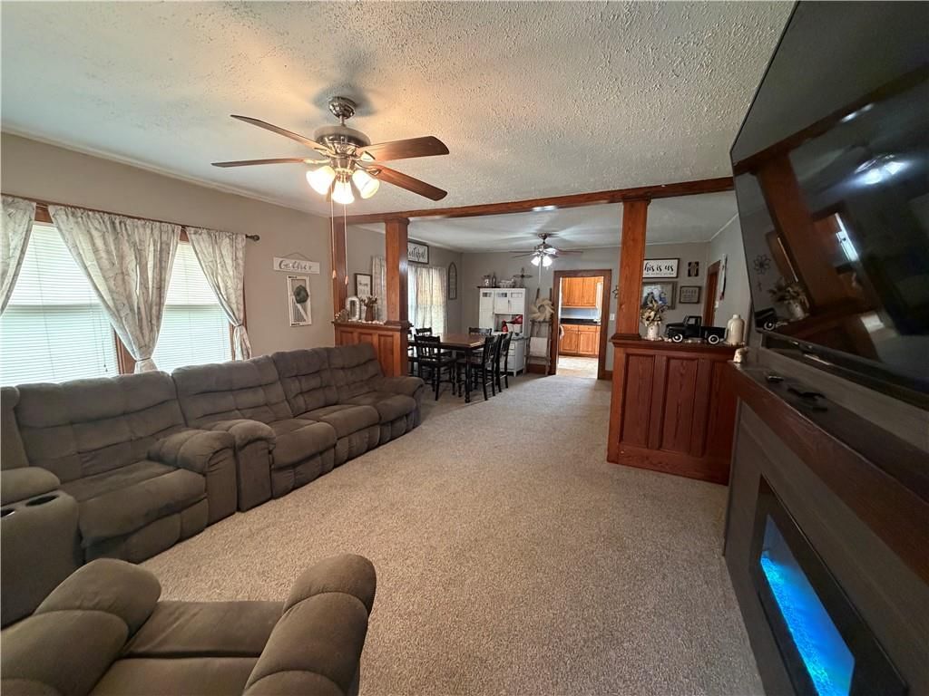 611 N Chestnut Street — photo 24