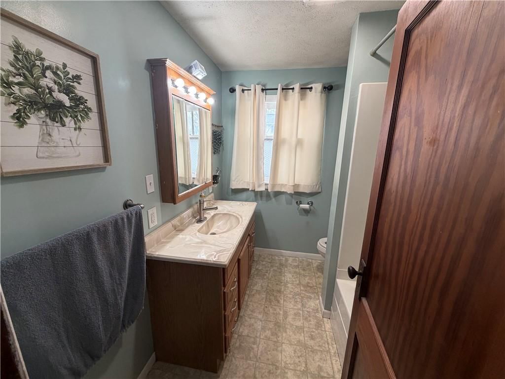 611 N Chestnut Street — photo 27