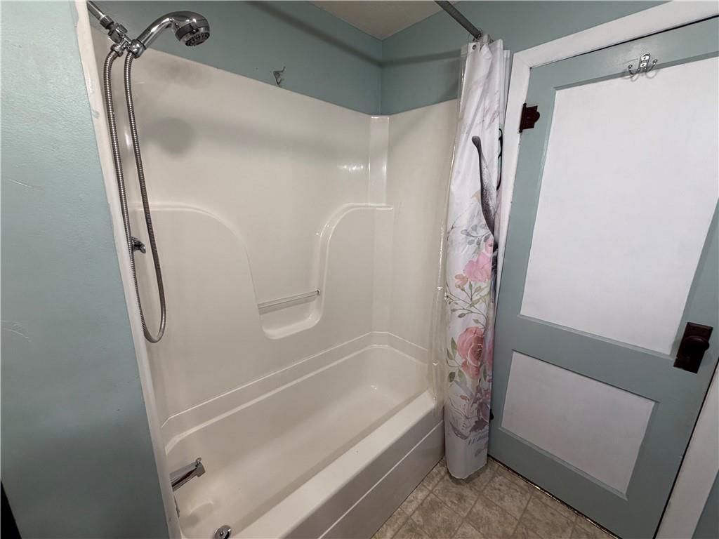 611 N Chestnut Street — photo 29