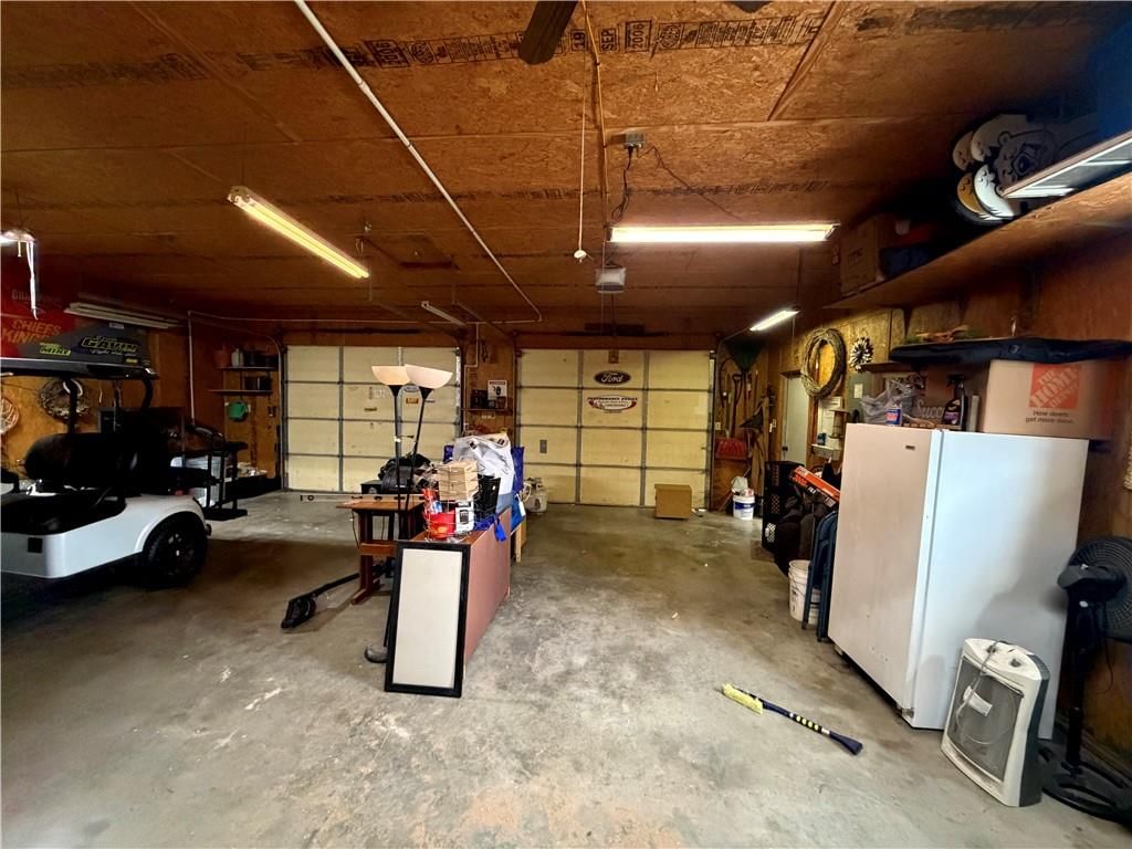 611 N Chestnut Street — photo 43